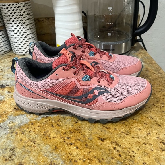 Saucony Shoes - Saucony excursion tr 16 size 9.5